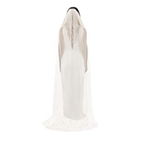 White Pearl Embellished Wedding Veil NWT - long chapel length - Picture 6 of 6